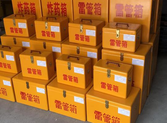 细水乡玻璃钢雷管箱的使用寿命一般是多少？